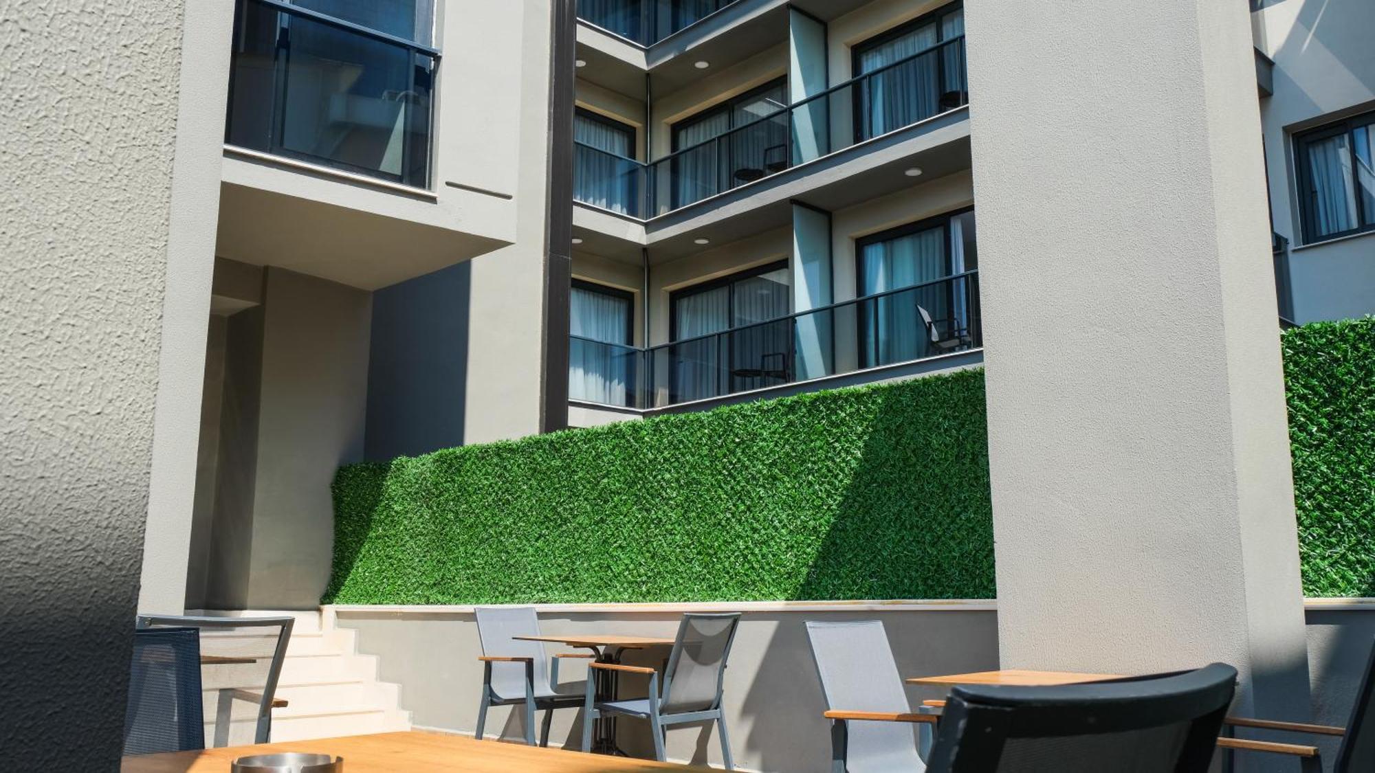 Hotel Myway Deluxe Alsancak Esmirna Exterior foto